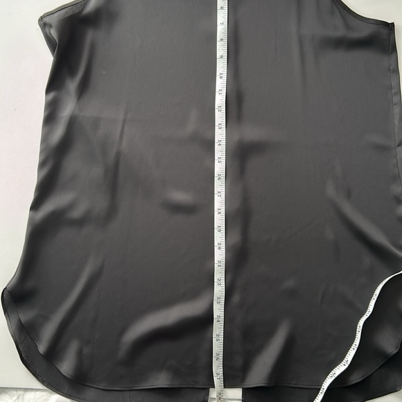 Loft Shell/tank sheer buttons down center back L like new condition - Picture 6 of 7